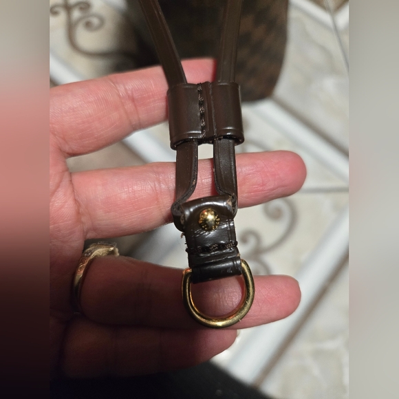 Louis Vuitton Neverfull MM - Picture 6 of 17